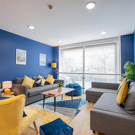 بيت للعطل The Yellow Door By Shortstays دبلن