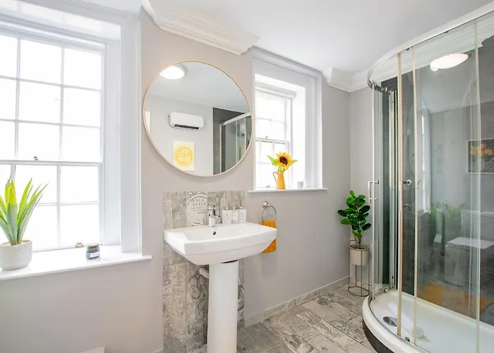 The Yellow Door By Shortstays 別荘 *