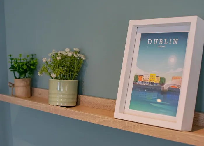 別荘 The Yellow Door By Shortstays *