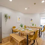 Large Group House -Temple Bar 2 Min Ferienhaus *