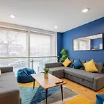 Large Group House -Temple Bar 2 Min