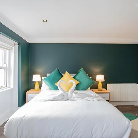 The Yellow Door By Shortstays Tatil Evi Dublin
