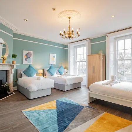 Vakantiehuis The Yellow Door By Shortstays Dublin