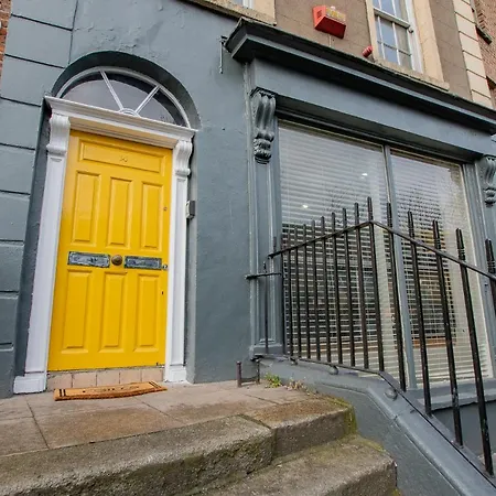 The Yellow Door By Shortstays *