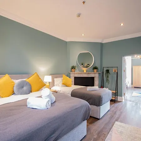 The Yellow Door By Shortstays Tatil Evi *