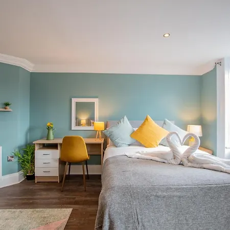 The Yellow Door By Shortstays Tatil Evi Dublin