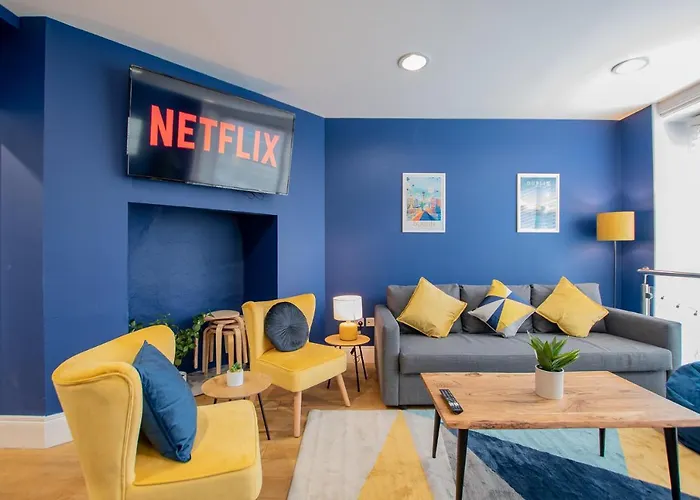 The Yellow Door By Shortstays Сasa de vacaciones