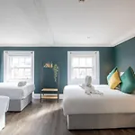 Sleeps 25 - Large Group House - 2 Min Temple Bar - 6br 別荘 ダブリン