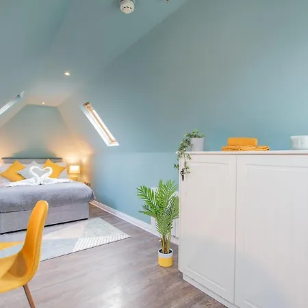 Vakantiehuis The Yellow Door By Shortstays