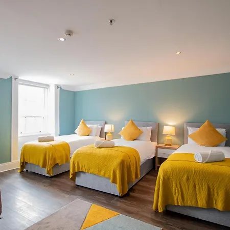 בית נופש The Yellow Door By Shortstays *