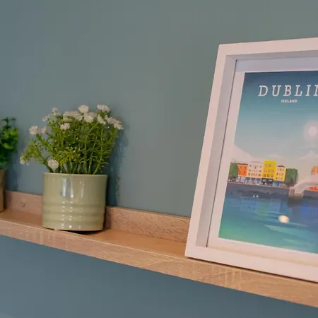 Vakantiehuis The Yellow Door By Shortstays *