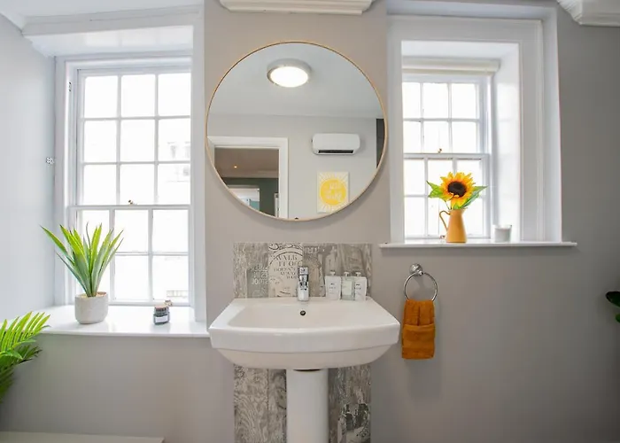 The Yellow Door By Shortstays