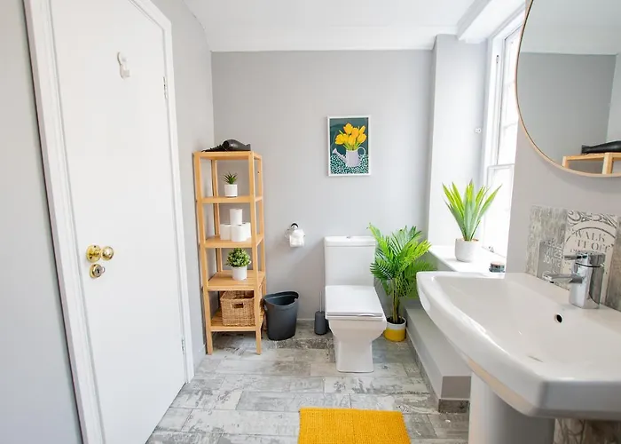 בית נופש Sleeps 25 - Large Group House - 2 Min Temple Bar - 6Br