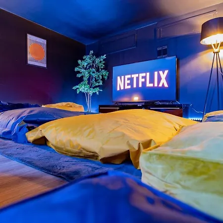 The Yellow Door By Shortstays *