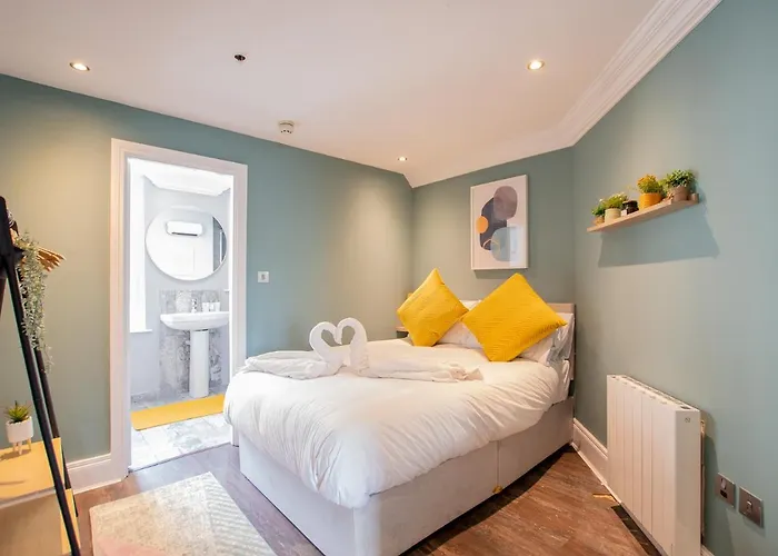 The Yellow Door By Shortstays Casa vacanze *