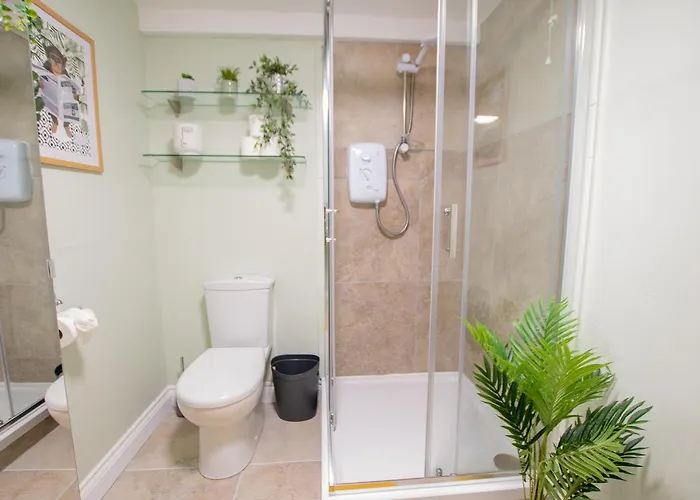 The Yellow Door By Shortstays *